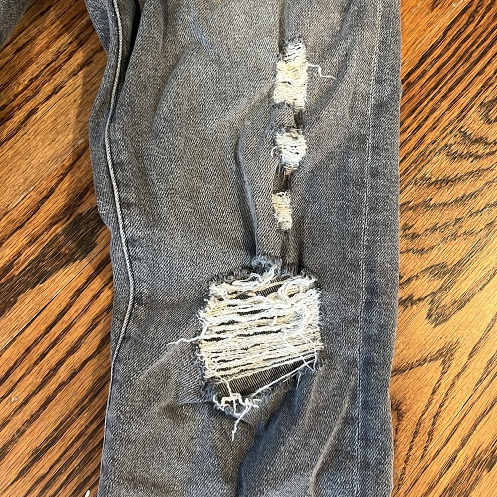 frame le crop  grey wash straight leg jeans with rips and raw hem size 29 - Picture 3 of 9